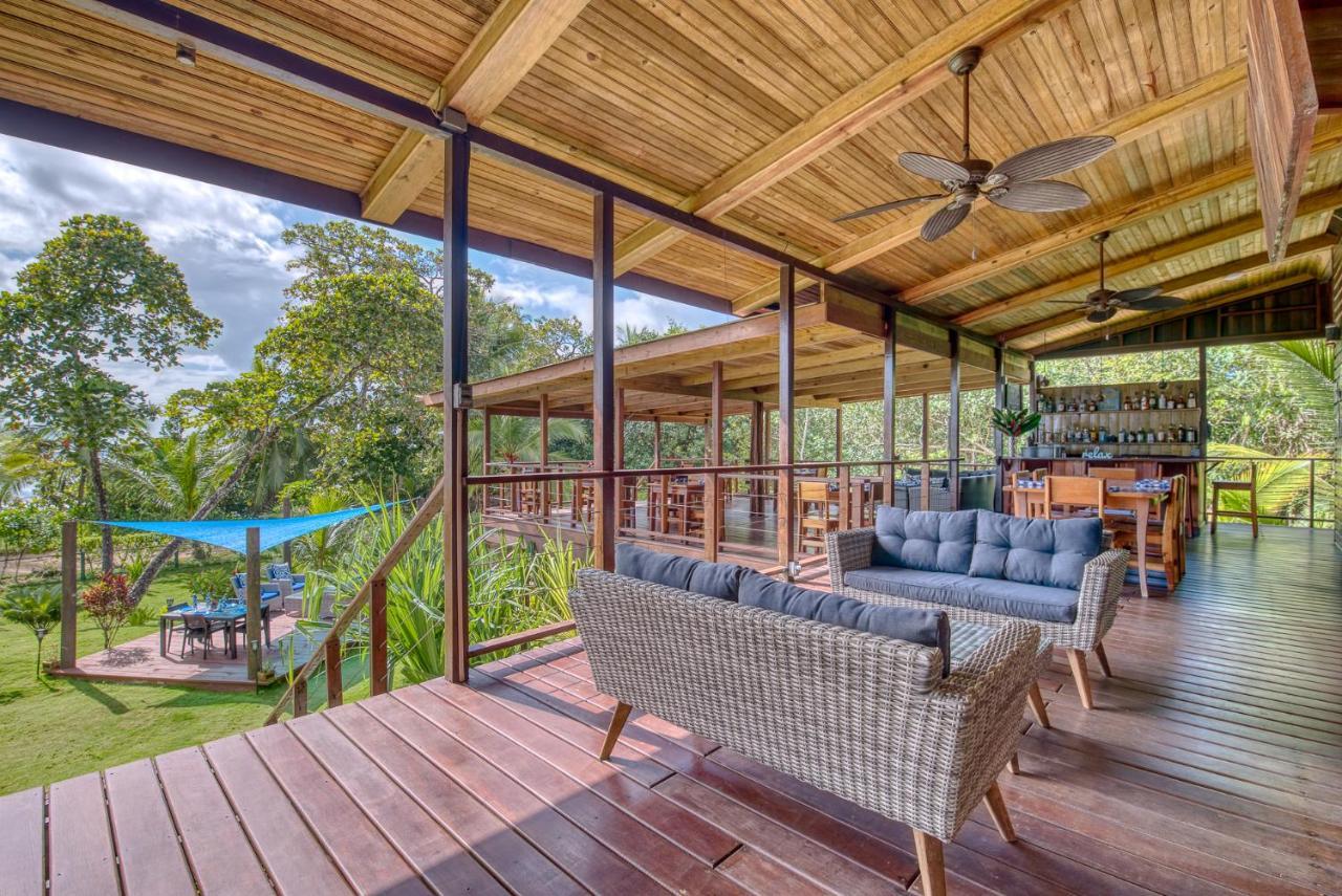 Oasis Bluff Beach Bocas Town Bagian luar foto