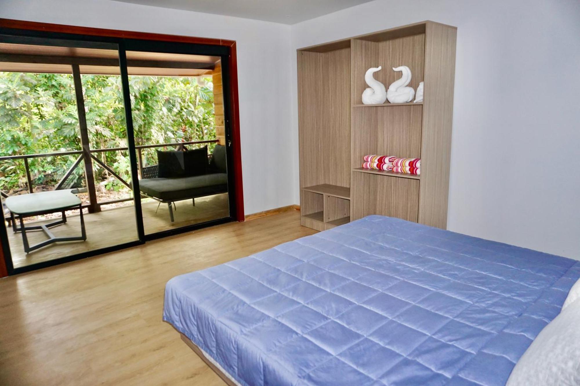 Oasis Bluff Beach Bocas Town Bagian luar foto